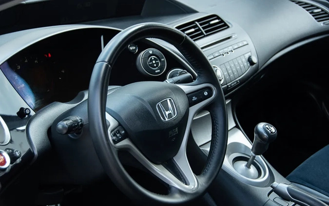 Honda Civic cena 19900 przebieg: 170000, rok produkcji 2008 z Szydłowiec małe 562